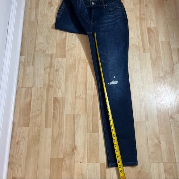 Chicos Womens Dark Wash Elastic Band Distressed Skinny Jeans Size 1/8 - Picture 3 of 8